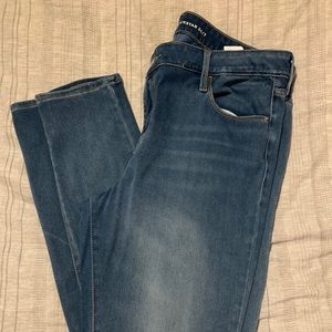 Old Navy Rockstar 24/7 Skinny Jeans